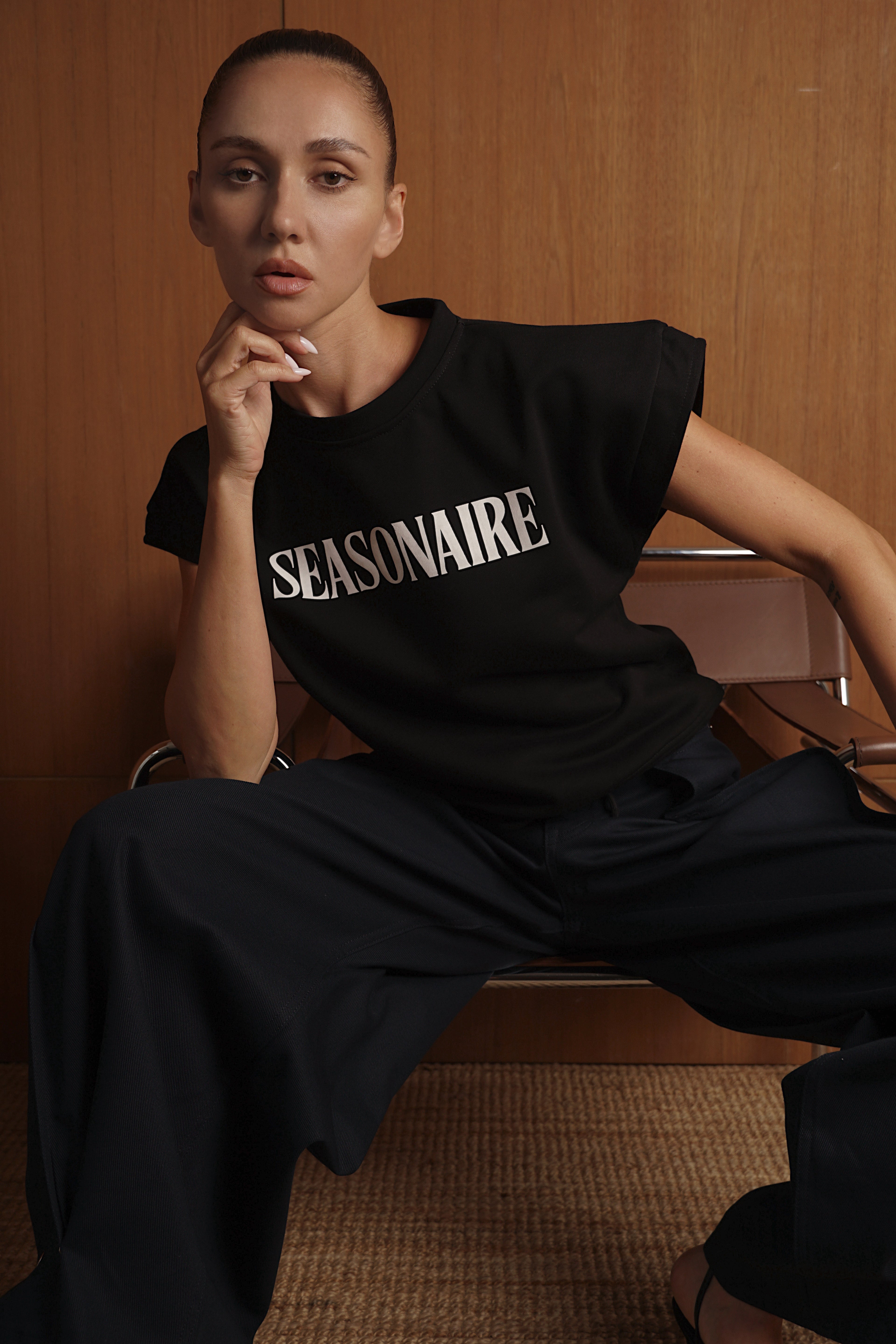 The Season Top - Black