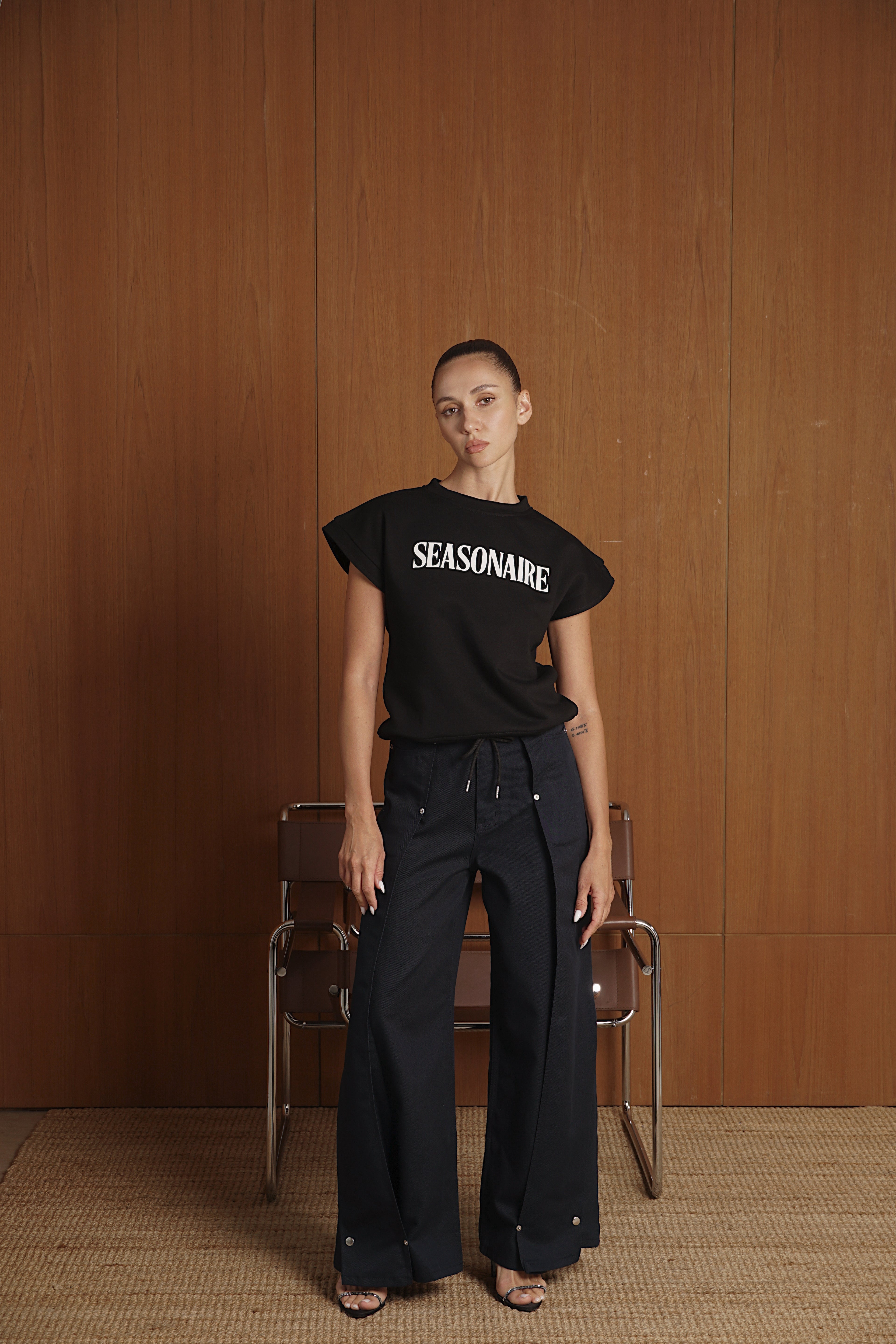 The Season Top - Black